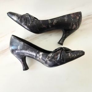 BELLINE BLACK FLORAL BOW METALLIC DRESS SHOE SZ 7